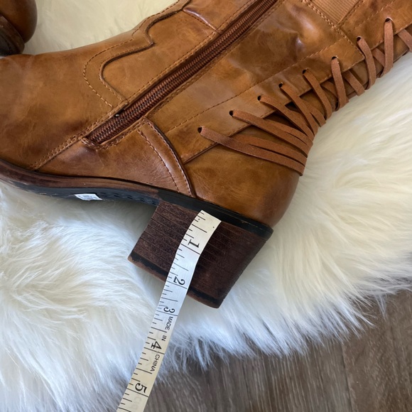 Torrid Distressed Lace Up Back Knee-High Boots Size 9 Wide Width - Picture 6 of 16